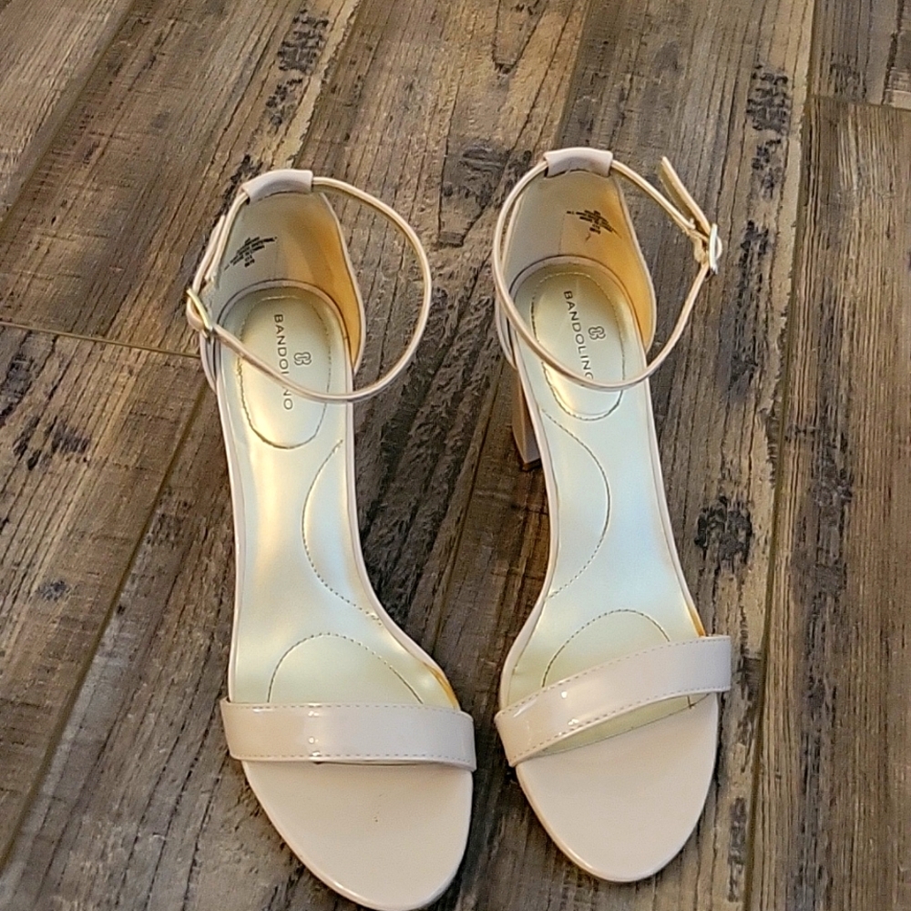 Bandolino Armory block-heel sandal
